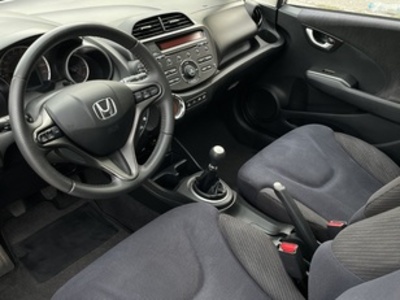 Honda Jazz 1.4 i-VTEC Elegance 74 kW (100 CV) Honda Jazz 1.4 i-VTEC Elegance 74 kW (100 CV)