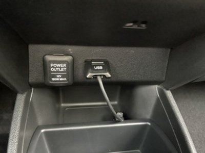 Honda Jazz 1.4 i-VTEC Elegance 74 kW (100 CV) Honda Jazz 1.4 i-VTEC Elegance 74 kW (100 CV)