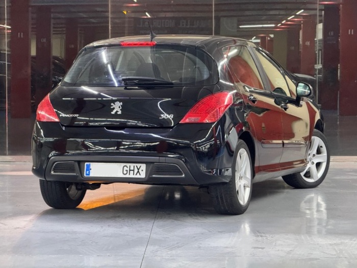 Peugeot308 1.6 VTi Sport 88 kW (120 CV) Vehículo usado en Barcelona - 8 Peugeot308 1.6 VTi Sport 88 kW (120 CV) Vehículo usado en Barcelona - 8