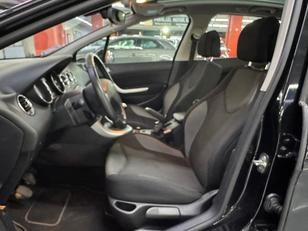 Peugeot 308 1.6 VTi Sport 88 kW (120 CV) Peugeot 308 1.6 VTi Sport 88 kW (120 CV)