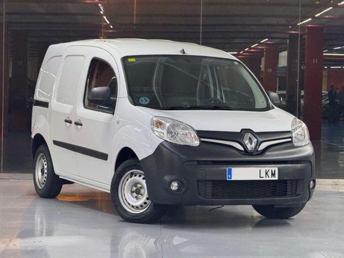 RenaultKangoo Furgon Maxi Blue dCi 70 kW (95 CV) Vehículo usado en Barcelona - 3 RenaultKangoo Furgon Maxi Blue dCi 70 kW (95 CV) Vehículo usado en Barcelona - 3
