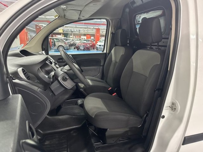 RenaultKangoo Furgon Maxi Blue dCi 70 kW (95 CV) Vehículo usado en Barcelona - 10 RenaultKangoo Furgon Maxi Blue dCi 70 kW (95 CV) Vehículo usado en Barcelona - 10