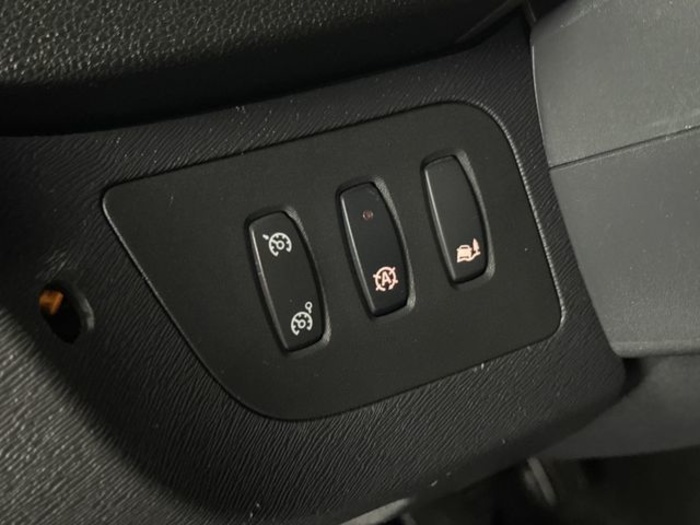 RenaultKangoo Furgon Maxi Blue dCi 70 kW (95 CV) Vehículo usado en Barcelona - 15 RenaultKangoo Furgon Maxi Blue dCi 70 kW (95 CV) Vehículo usado en Barcelona - 15