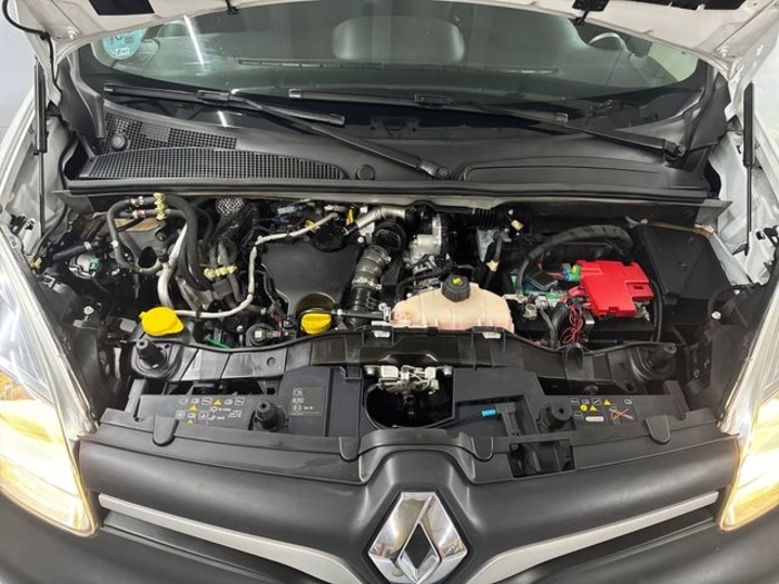 RenaultKangoo Furgon Maxi Blue dCi 70 kW (95 CV) Vehículo usado en Barcelona - 26 RenaultKangoo Furgon Maxi Blue dCi 70 kW (95 CV) Vehículo usado en Barcelona - 26