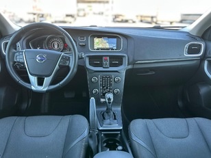 Volvo V40 Cross Country D3 Momentum 110 kW (150 CV)