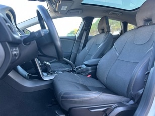 Volvo V40 Cross Country D3 Momentum 110 kW (150 CV)