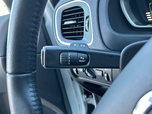 Volvo V40 Cross Country D3 Momentum 110 kW (150 CV)