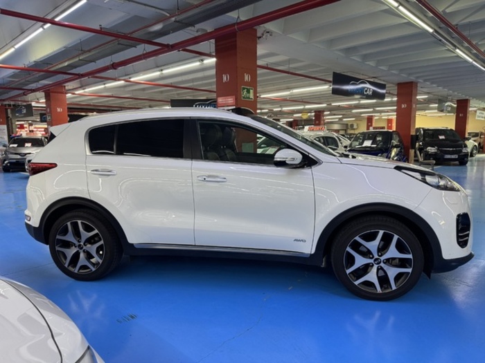 KiaSportage 1.6 T-GDi GT Line Plus 4x4 DCT 130 kW (177 CV) Vehículo usado en Barcelona - 8 KiaSportage 1.6 T-GDi GT Line Plus 4x4 DCT 130 kW (177 CV) Vehículo usado en Barcelona - 8
