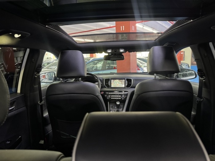 KiaSportage 1.6 T-GDi GT Line Plus 4x4 DCT 130 kW (177 CV) Vehículo usado en Barcelona - 15 KiaSportage 1.6 T-GDi GT Line Plus 4x4 DCT 130 kW (177 CV) Vehículo usado en Barcelona - 15