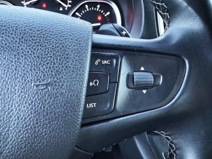 OpelZafira Life 2.0 Diésel L Business Elegance AT 130 kW (177 CV) Vehículo usado en Barcelona - 22 OpelZafira Life 2.0 Diésel L Business Elegance AT 130 kW (177 CV) Vehículo usado en Barcelona - 22