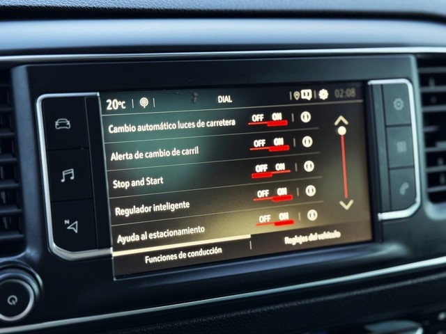 OpelZafira Life 2.0 Diésel L Business Elegance AT 130 kW (177 CV) Vehículo usado en Barcelona - 23