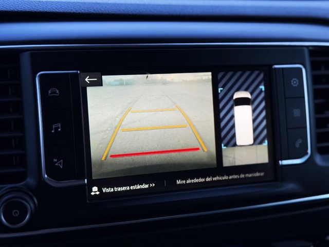 OpelZafira Life 2.0 Diésel L Business Elegance AT 130 kW (177 CV) Vehículo usado en Barcelona - 26