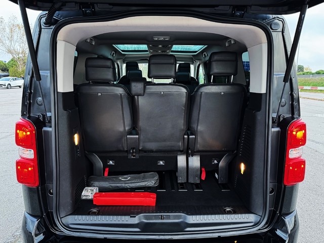 OpelZafira Life 2.0 Diésel L Business Elegance AT 130 kW (177 CV) Vehículo usado en Barcelona - 34