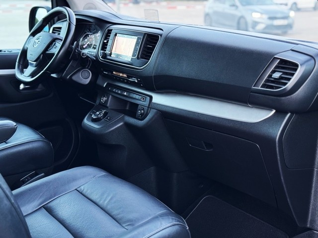 OpelZafira Life 2.0 Diésel L Business Elegance AT 130 kW (177 CV) Vehículo usado en Barcelona - 35