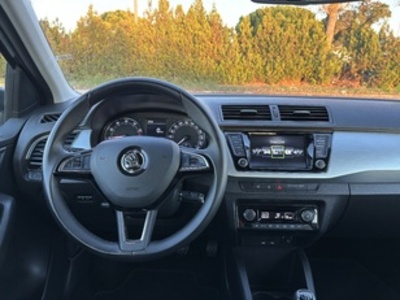 Skoda Fabia 1.0 TSI Ambition 70 kW (95 CV) Skoda Fabia 1.0 TSI Ambition 70 kW (95 CV)