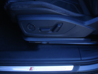 Audi Q3 Black line 45 TFSI quattro 169 kW (230 CV) S tronic Audi Q3 Black line 45 TFSI quattro 169 kW (230 CV) S tronic