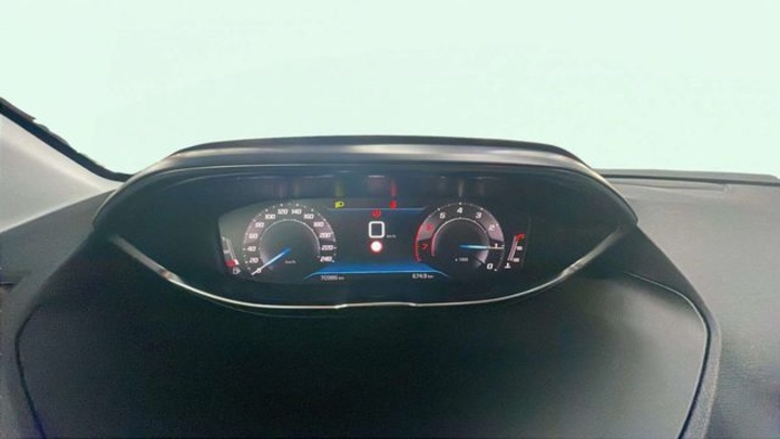 Peugeot5008 PureTech 130 S&S Active Pack 96 kW (130 CV) Vehículo usado en Barcelona - 15 Peugeot5008 PureTech 130 S&S Active Pack 96 kW (130 CV) Vehículo usado en Barcelona - 15