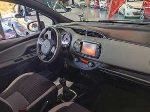Toyota Yaris 100 Active 73 kW (99 CV)