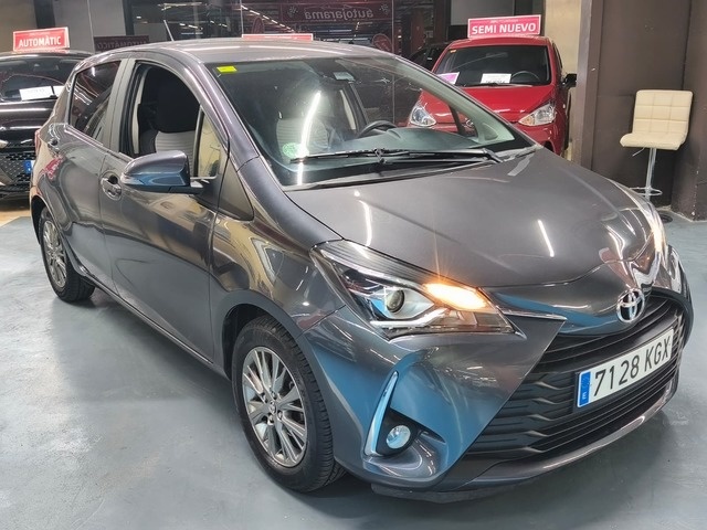 ToyotaYaris 70 Active 51 kW (69 CV) Vehículo usado en Barcelona - 2