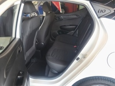 Hyundai i10 1.2 Style 2C AT 62 kW (84 CV) Hyundai i10 1.2 Style 2C AT 62 kW (84 CV)