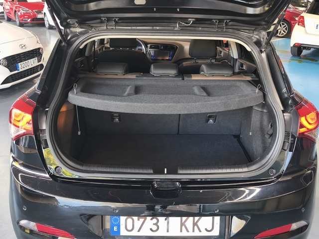 Hyundaii20 1.4 MPI Klass Auto 74 kW (100 CV) Vehículo usado en Barcelona - 7