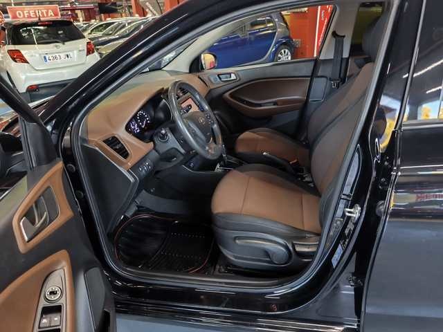 Hyundaii20 1.4 MPI Klass Auto 74 kW (100 CV) Vehículo usado en Barcelona - 10