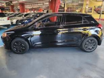 Hyundai i20 1.4 MPI Klass Auto 74 kW (100 CV) Hyundai i20 1.4 MPI Klass Auto 74 kW (100 CV)