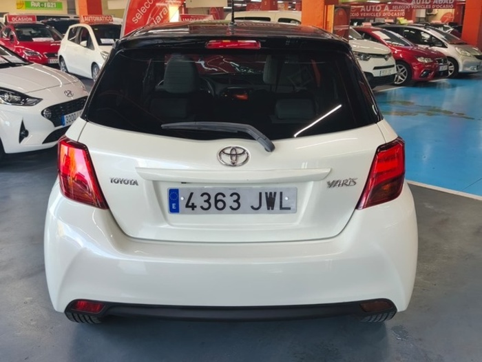 ToyotaYaris 100 Active 73 kW (99 CV) Vehículo usado en Barcelona - 4 ToyotaYaris 100 Active 73 kW (99 CV) Vehículo usado en Barcelona - 4
