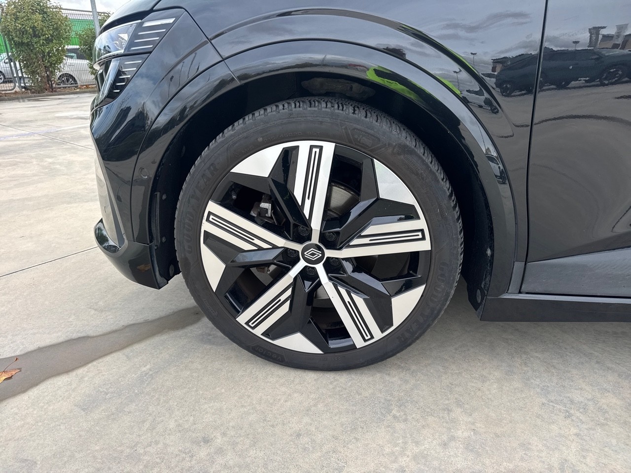 Renault Megane E-Tech Iconic EV60 optimum charge 160 kW (218 CV) - 4