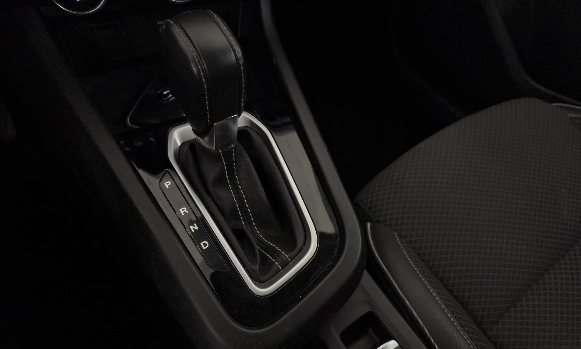 Renault Arkana Techno TCe 140 Mild hybrid EDC 103 kW (140 CV) - 23