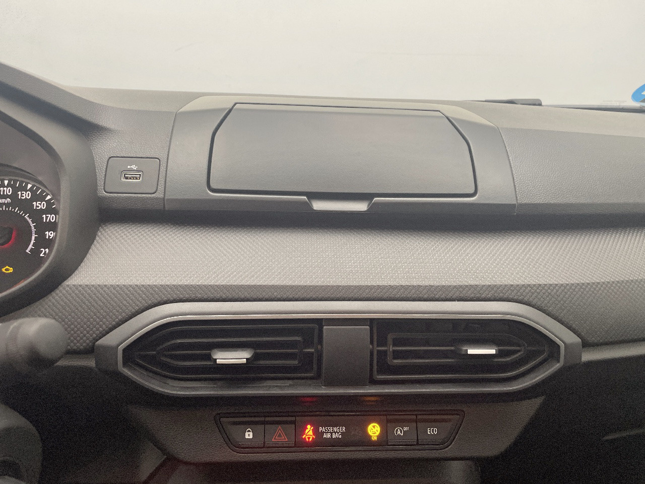 Dacia Sandero Essential ECO-G 74 kW (101 CV) - 10