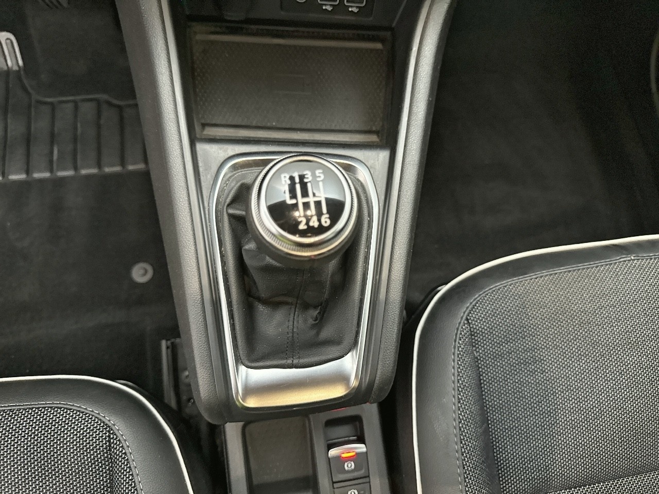 Renault Captur Zen TCe 103 kW (140 CV) GPF - 7