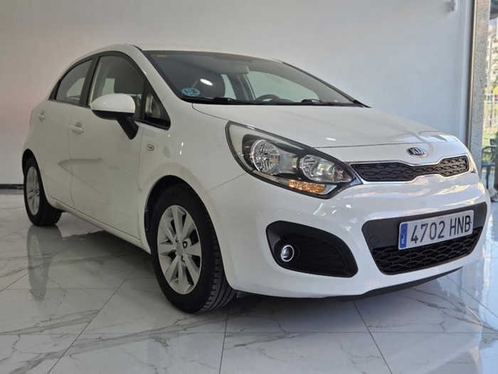 KiaRio 1.4 CVVT Eco Dynamics Drive 80 kW (109 CV) Vehículo usado en Barcelona - 3 KiaRio 1.4 CVVT Eco Dynamics Drive 80 kW (109 CV) Vehículo usado en Barcelona - 3