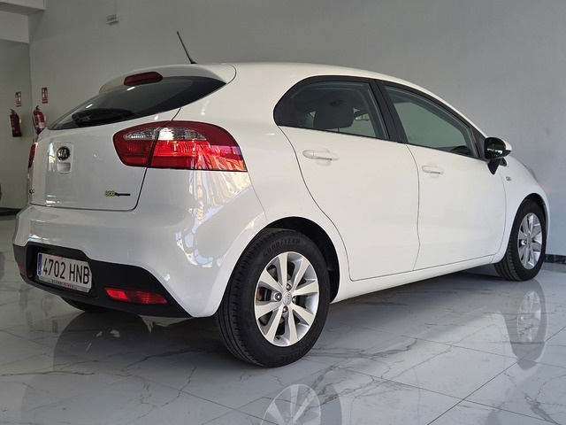 KiaRio 1.4 CVVT Eco Dynamics Drive 80 kW (109 CV) Vehículo usado en Barcelona - 6