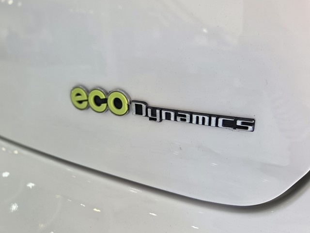 KiaRio 1.4 CVVT Eco Dynamics Drive 80 kW (109 CV) Vehículo usado en Barcelona - 12