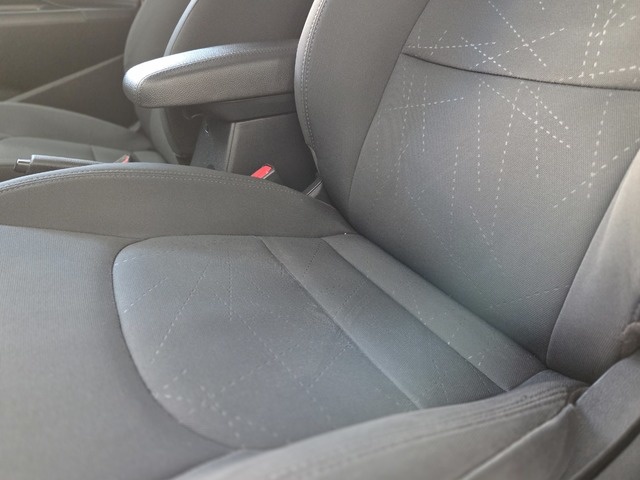 KiaRio 1.4 CVVT Eco Dynamics Drive 80 kW (109 CV) Vehículo usado en Barcelona - 23