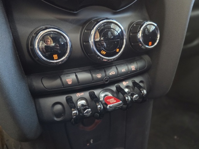 MINIMINI 5 Puertas One 75 kW (102 CV) Vehículo usado en Barcelona - 14 MINIMINI 5 Puertas One 75 kW (102 CV) Vehículo usado en Barcelona - 14