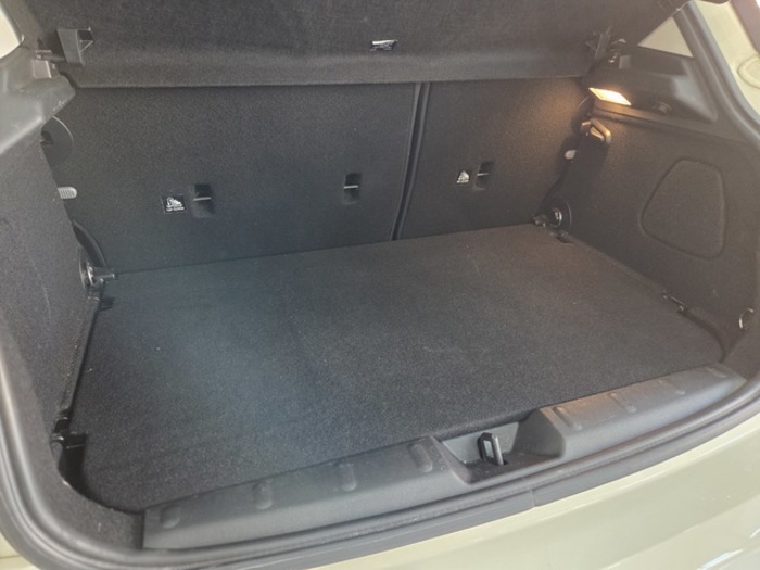 MINIMINI 5 Puertas One 75 kW (102 CV) Vehículo usado en Barcelona - 19 MINIMINI 5 Puertas One 75 kW (102 CV) Vehículo usado en Barcelona - 19