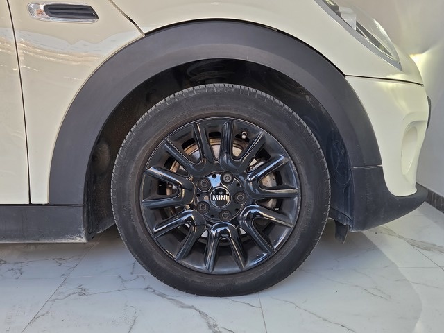 MINIMINI 5 Puertas One 75 kW (102 CV) Vehículo usado en Barcelona - 24