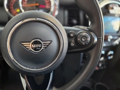 MINI MINI 5 Puertas One 75 kW (102 CV) MINI MINI 5 Puertas One 75 kW (102 CV)