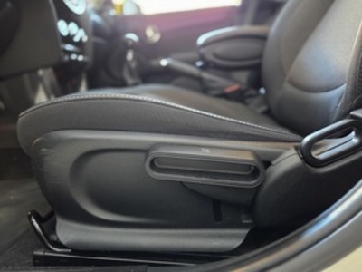 MINI MINI 5 Puertas One 75 kW (102 CV) MINI MINI 5 Puertas One 75 kW (102 CV)