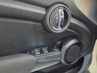 MINI MINI 5 Puertas One 75 kW (102 CV) MINI MINI 5 Puertas One 75 kW (102 CV)