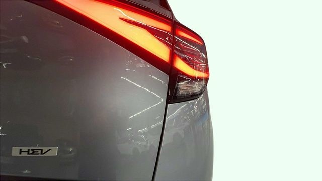 KiaSportage 1.6 T-GDi HEV Drive 4x2 158 kW (215 CV) KM0 en Barcelona - 18