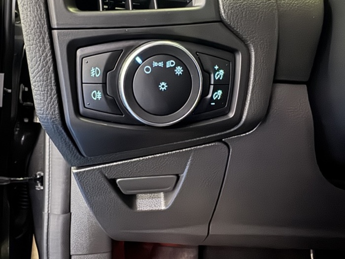 FordFocus 1.0 Ecoboost S&S Titanium Auto 92 kW (125 CV) Vehículo usado en Barcelona - 17 FordFocus 1.0 Ecoboost S&S Titanium Auto 92 kW (125 CV) Vehículo usado en Barcelona - 17