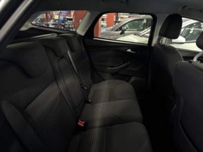 Ford Focus 1.0 Ecoboost S&S Titanium Auto 92 kW (125 CV) Ford Focus 1.0 Ecoboost S&S Titanium Auto 92 kW (125 CV)