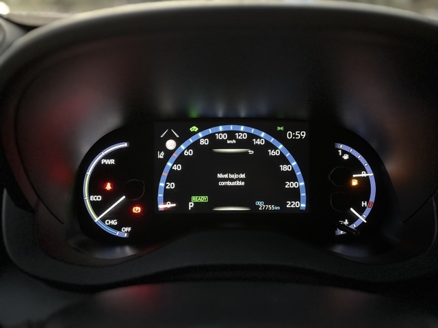 ToyotaYaris Cross 120H Premiere Edition 85 kW (116 CV) Vehículo usado en Barcelona - 14