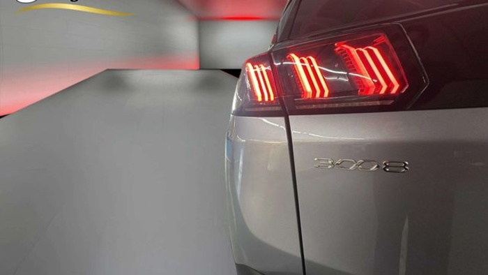 Peugeot3008 Hybrid 225 Allure Pack e-EAT8 165 kW (225 CV) Vehículo usado en Barcelona - 19 Peugeot3008 Hybrid 225 Allure Pack e-EAT8 165 kW (225 CV) Vehículo usado en Barcelona - 19