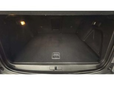 Peugeot 3008 Hybrid 225 Allure Pack e-EAT8 165 kW (225 CV) Peugeot 3008 Hybrid 225 Allure Pack e-EAT8 165 kW (225 CV)