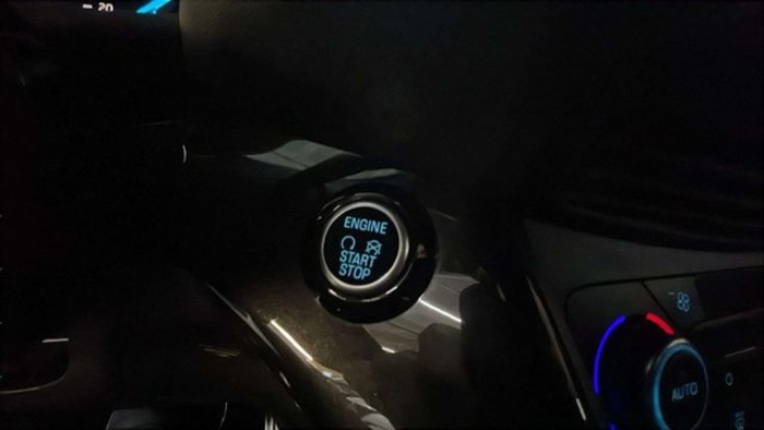 FordKuga 1.5 EcoBoost ST-Line Limited Edition 4x2 110 kW (150 CV) Vehículo usado en Barcelona - 16 FordKuga 1.5 EcoBoost ST-Line Limited Edition 4x2 110 kW (150 CV) Vehículo usado en Barcelona - 16