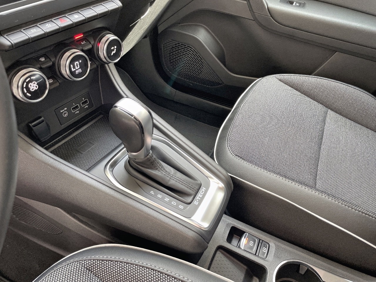 Renault Captur Zen Fast Track E-Tech híbrido 107 kW (145 CV) - 10